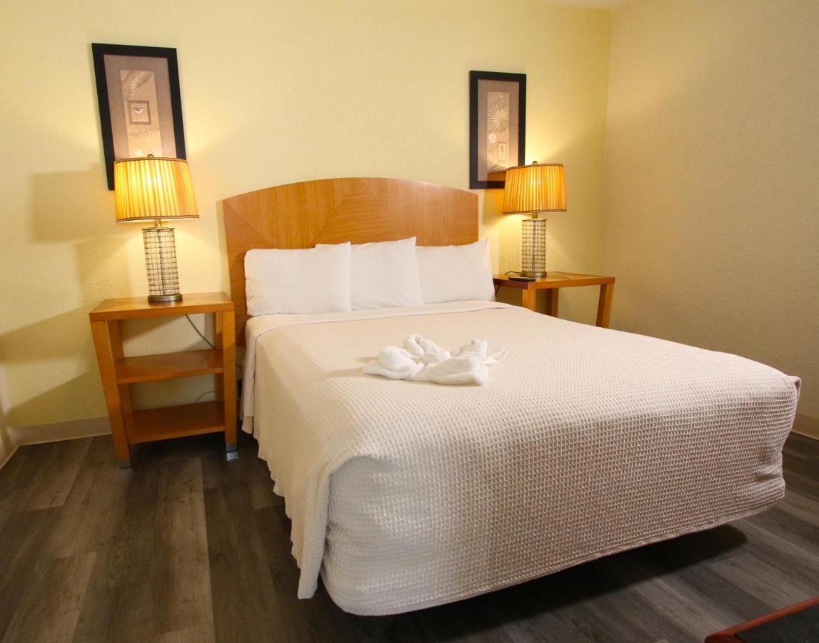 Crusader Oceanfront Resort Wildwood Crest Exterior photo