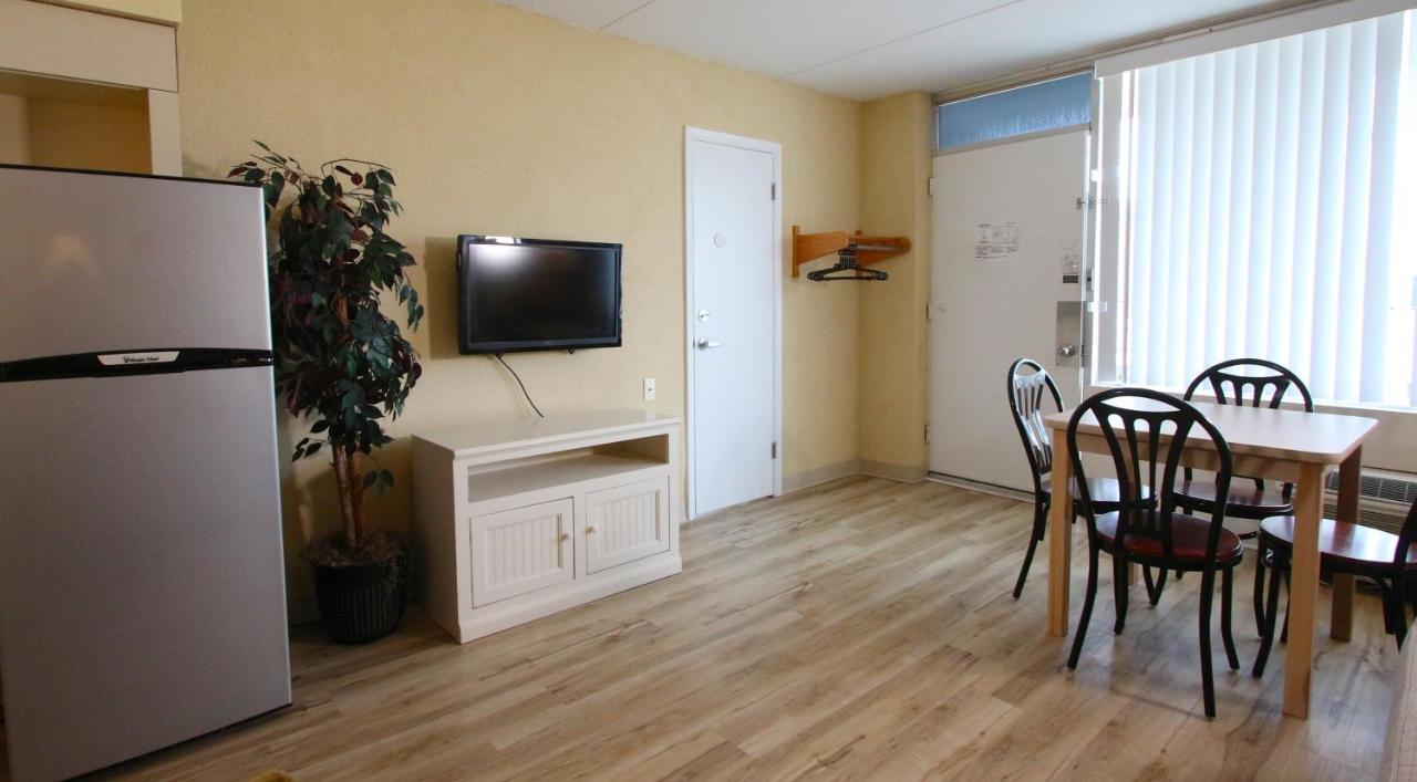 Crusader Oceanfront Resort Wildwood Crest Exterior photo
