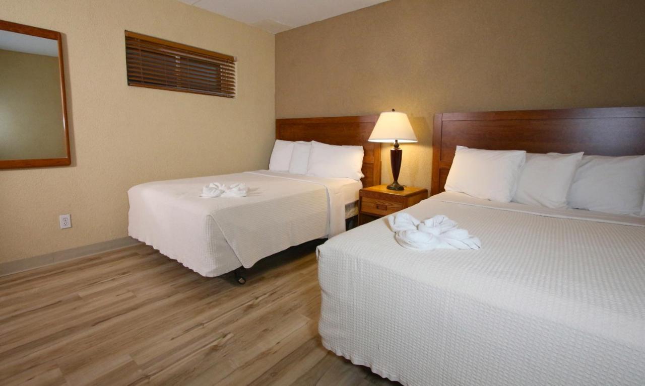 Crusader Oceanfront Resort Wildwood Crest Exterior photo